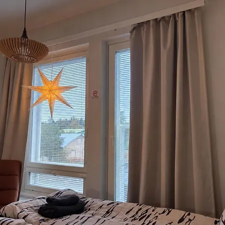 Cozy Studio, Free Parking & Walk To Centre